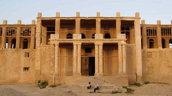 «عمارت ملک بوشهر» ؛ عمارتی باشکوه از عصر قاجار